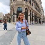 María Pombo con look clásico.