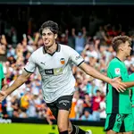 Javi Guerra con el Valencia