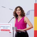 Ayuso presenta la Estrategia Turística 2023-2026 del Gobierno regional 