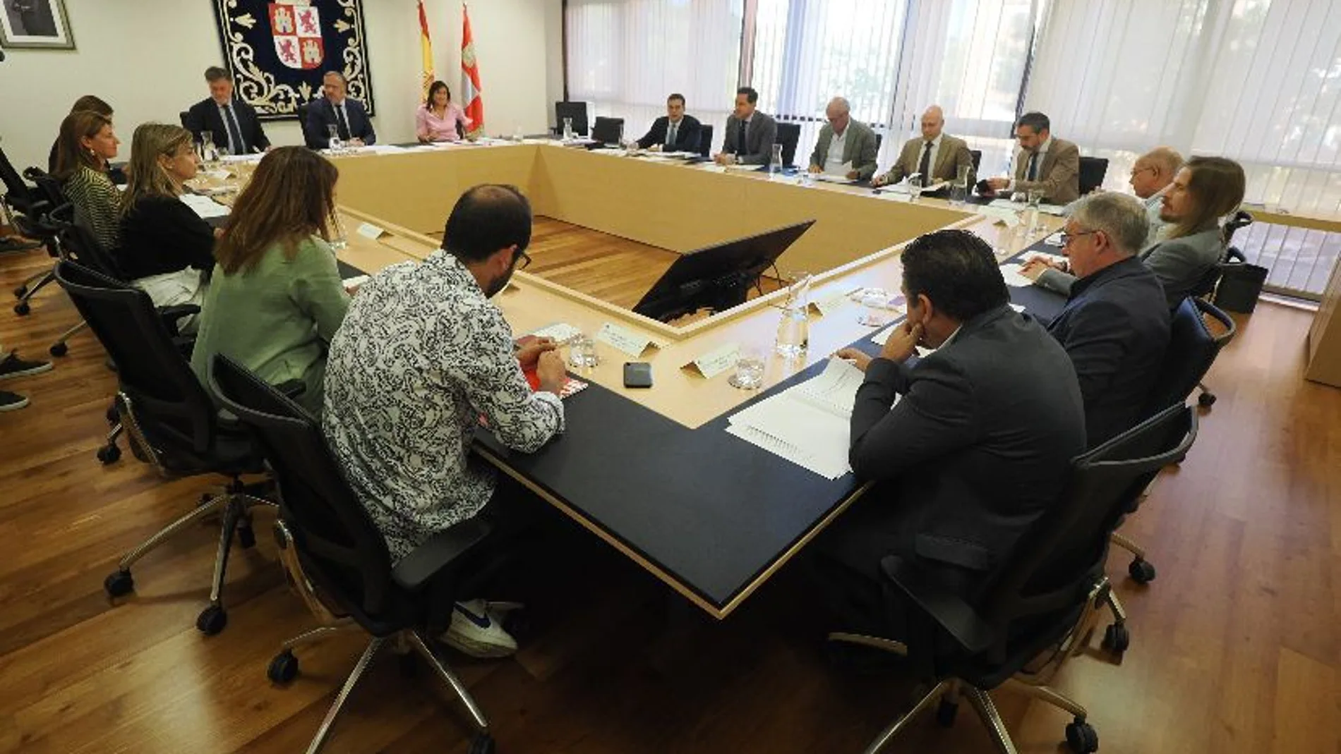 Carlos Pollán preside la Junta de Portavoces