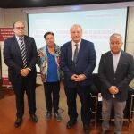 El presidente del Consejo Económico y Social (CES) de Castilla y León, Enrique Cabero, el secretario de la Red Europea de Lucha contra la Pobreza y la Exclusión Social (EAPN) en la Comunidad, Arturo Santos, y el gerente de Servicios Sociales de la Junta de Castilla y León, Carlos Raúl de Pablos, inauguran el seminario ‘Políticas contra la discriminación y estrategias de lucha contra la pobreza y la aporofobia en el acceso a los servicios y sistemas de protección’