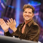 El cantante David Bisbal aplaude en 'El Hormiguero'