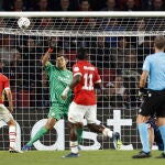 Gudelj marcó el primer tanto del Sevilla al PSV