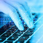 Una infraestructura VDI ayudaría a cerrar la brecha digital en empresas, impulsando su rendimiento y dando flexibilidad a los empleados. 
