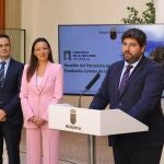 El presidente del Gobierno regional, Fernando López Miras, durante la reunión del Patronato de la Fundación Camino de la Cruz celebrada en el Palacio de San Esteban