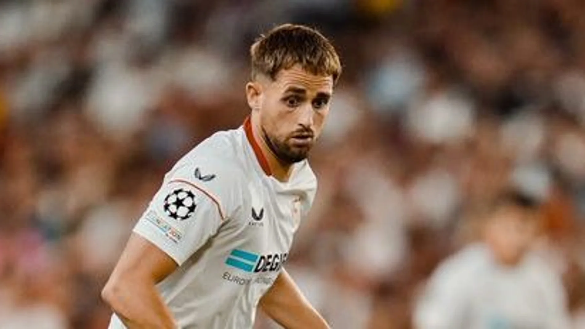 Adnan Januzaj con el Sevilla