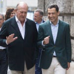 Juanma Moreno en Barcelona