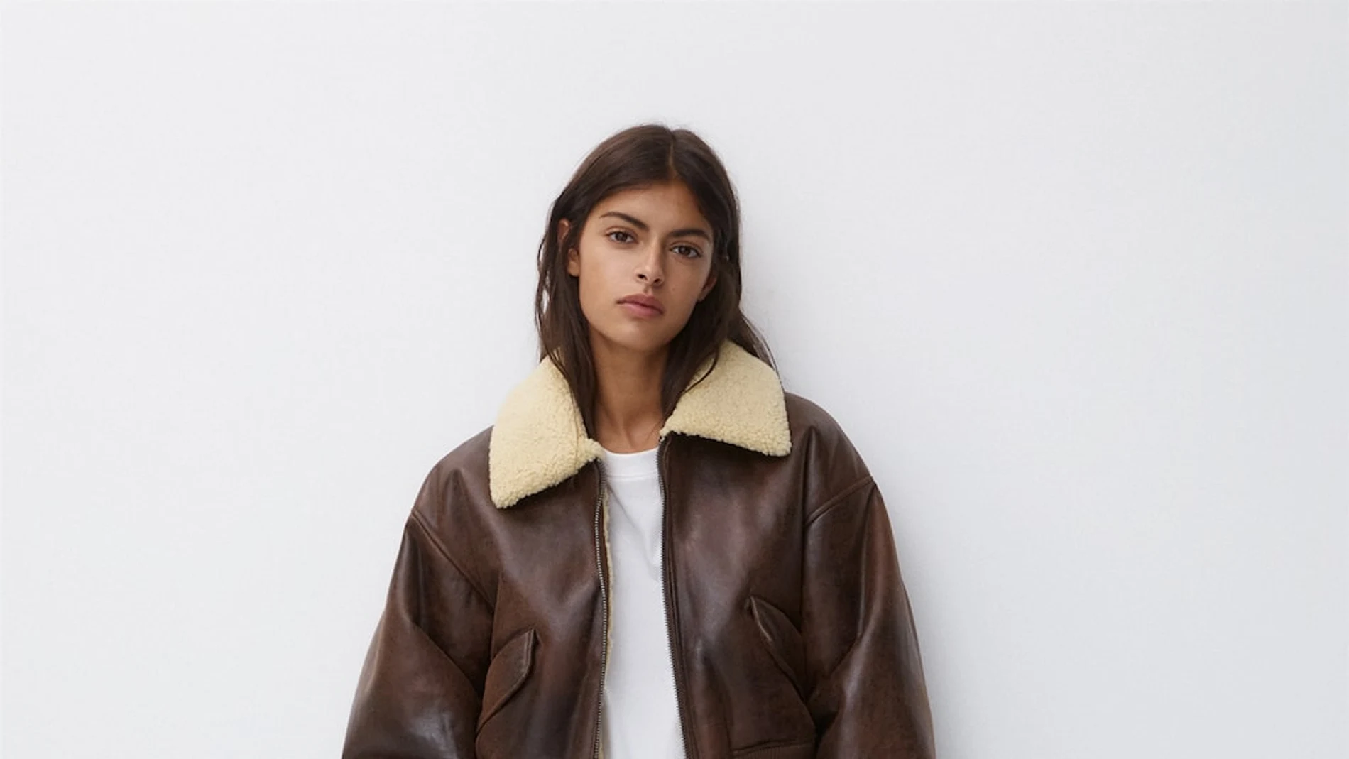 Esta temporada las chaquetas serán de cuero o no serán y estas son las que puedes encontrar ya en tiendas