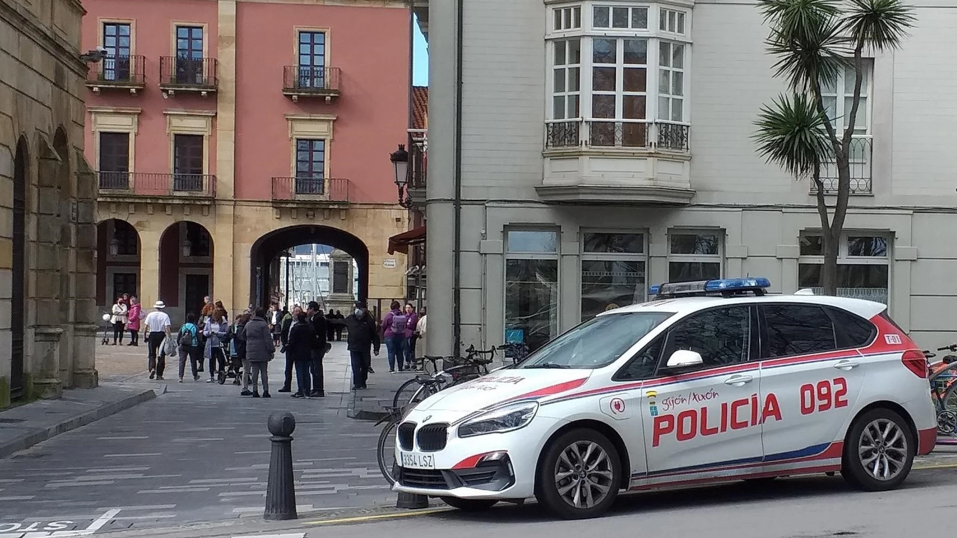Coche de la Policía Local de Gijón