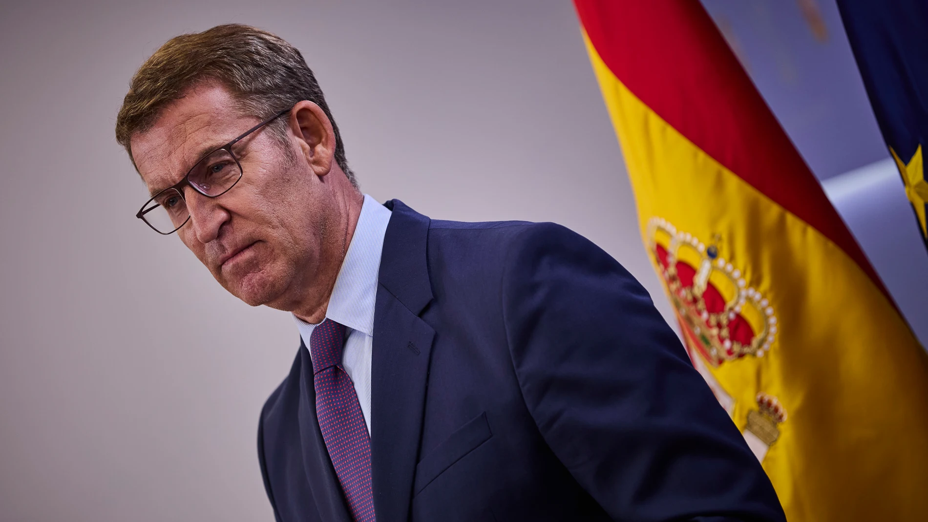 Comparecencia del presidente del Partido Popular, Alberto Núñez Feijóo, dentro de la ronda de contactos de cara a la sesión de Investidura, este lunes en el Congreso de los Diputados en Madrid © Alberto R. Roldán / Diario La Razón. 09 10 2023