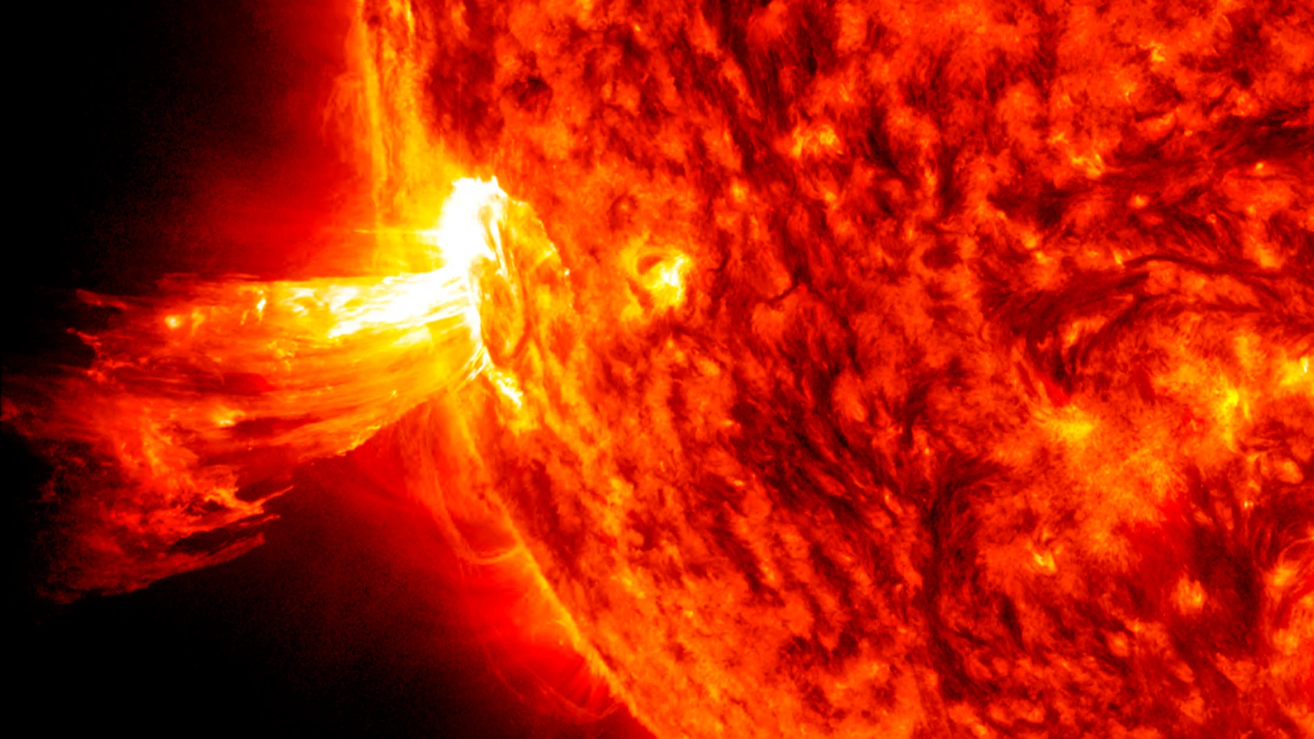 Tormenta solar