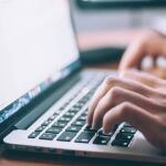 Atajos de teclado para maximizar la eficiencia en la oficina