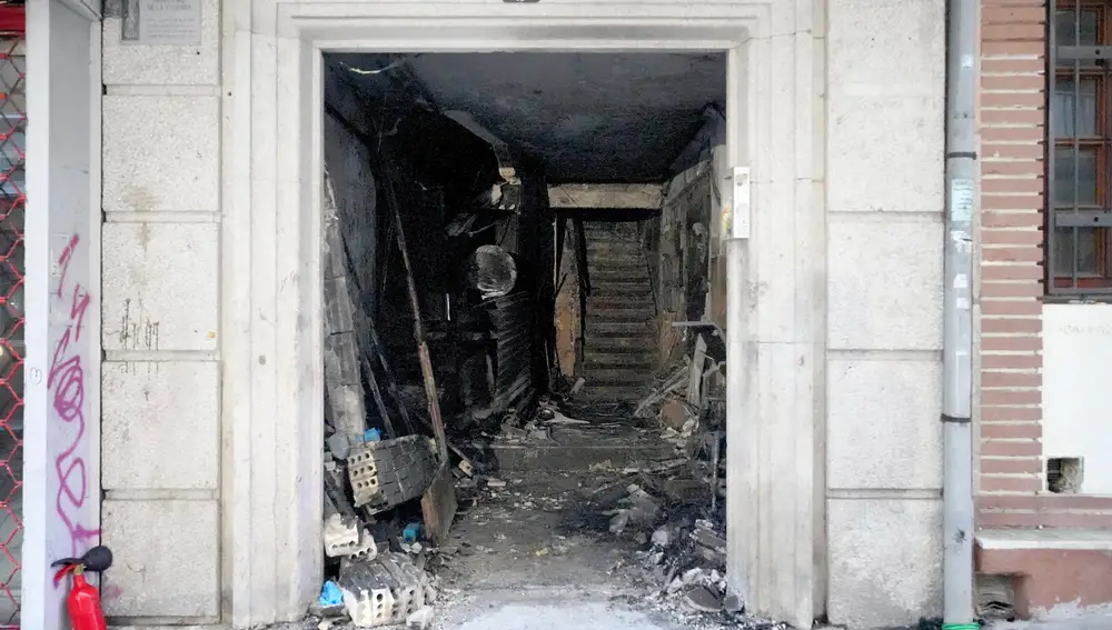 Fallecen cuatro menores en el incendio de un edificio en Vigo
