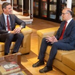 UPN asegura que Sánchez le ha explicado su posición sobre la amnistía y censura sus contactos con Junqueras y Bildu