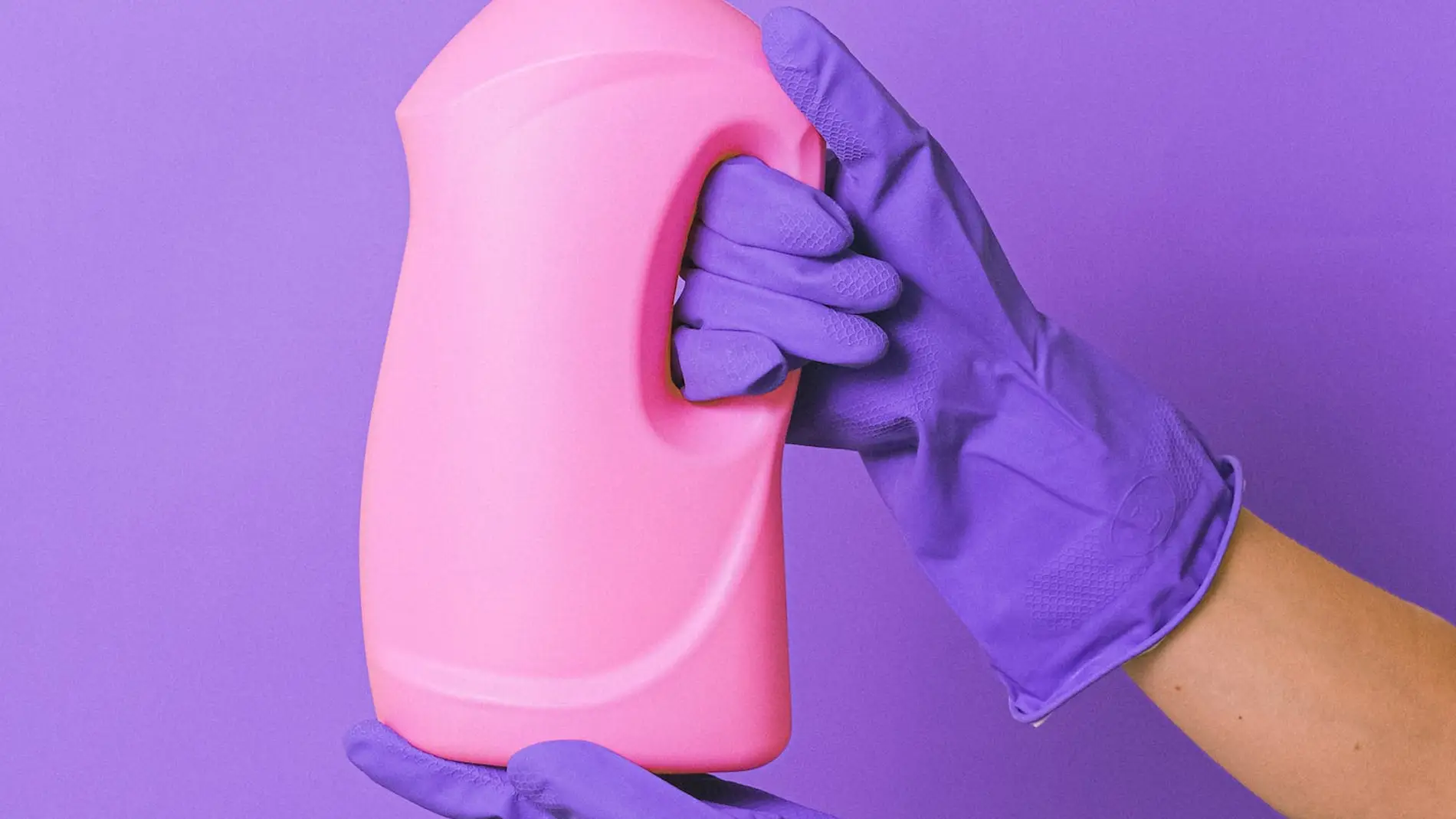 Estás tirando el detergente por el desagüe. Calcula la dosis perfecta para tu lavadora