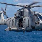Un helicóptero Merlin de la Royal Navy