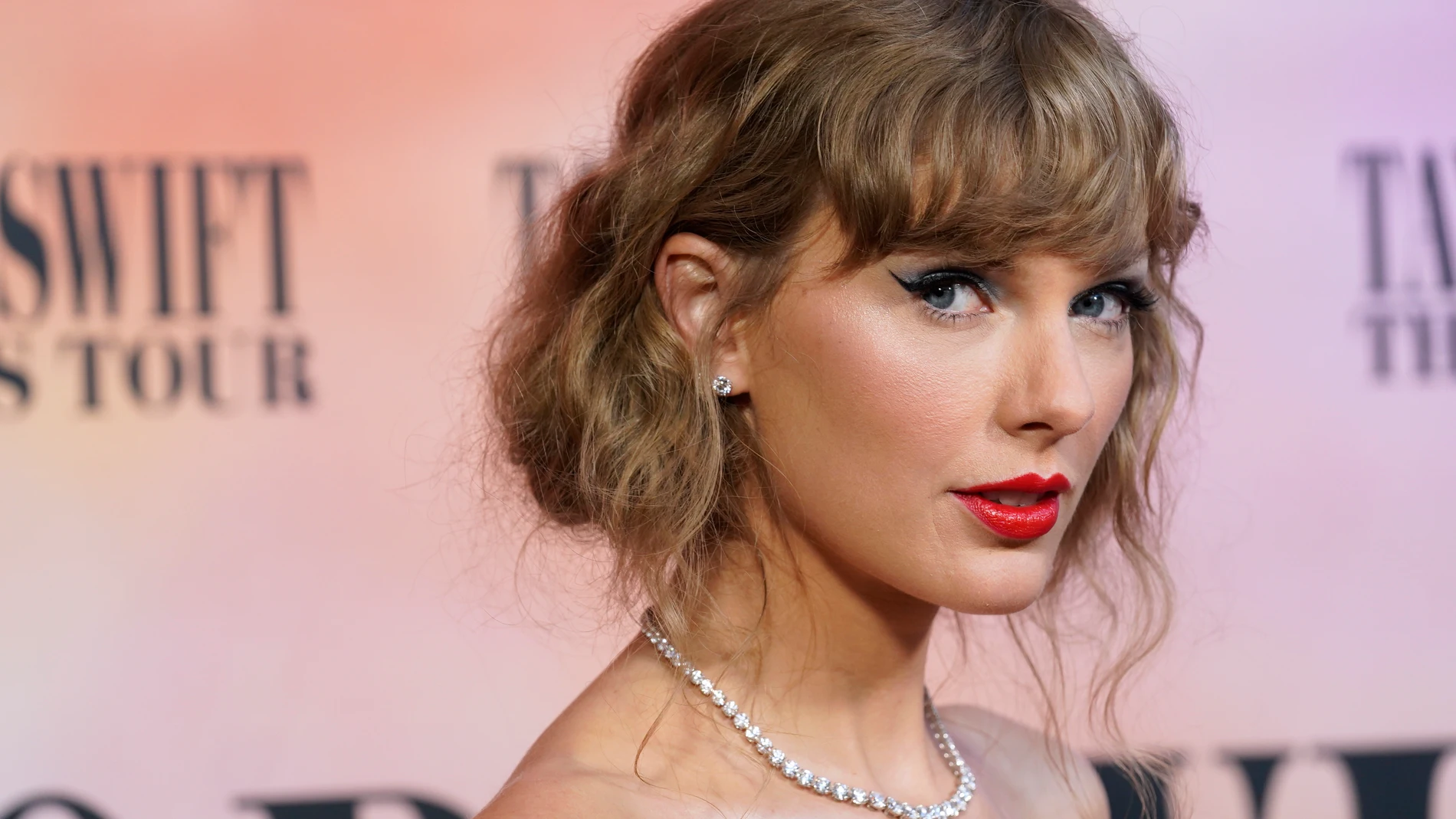 Taylor Swift arrives at the world premiere of the concert film "Taylor Swift: The Eras Tour" on Wednesday, Oct. 11, 2023, at AMC The Grove 14 in Los Angeles. (AP Photo/Chris Pizzello)