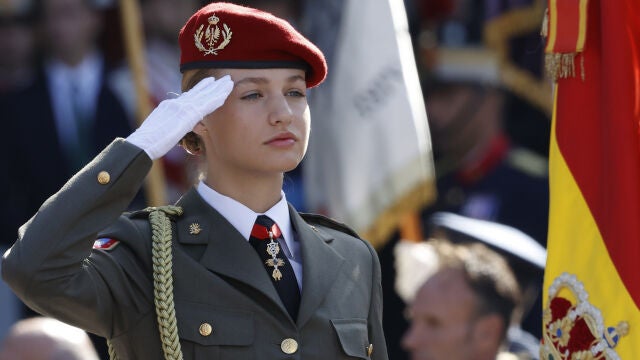 La Princesa Leonor con uniforme militar de gala.