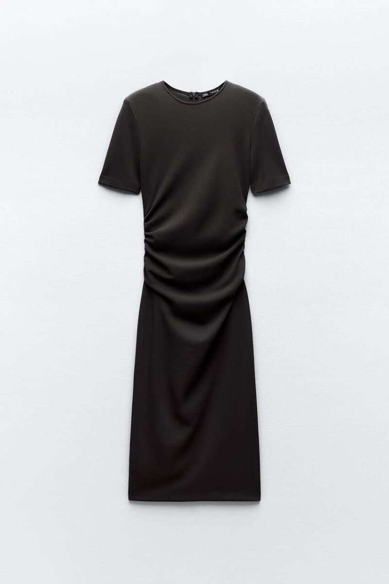 Vestido marrón.