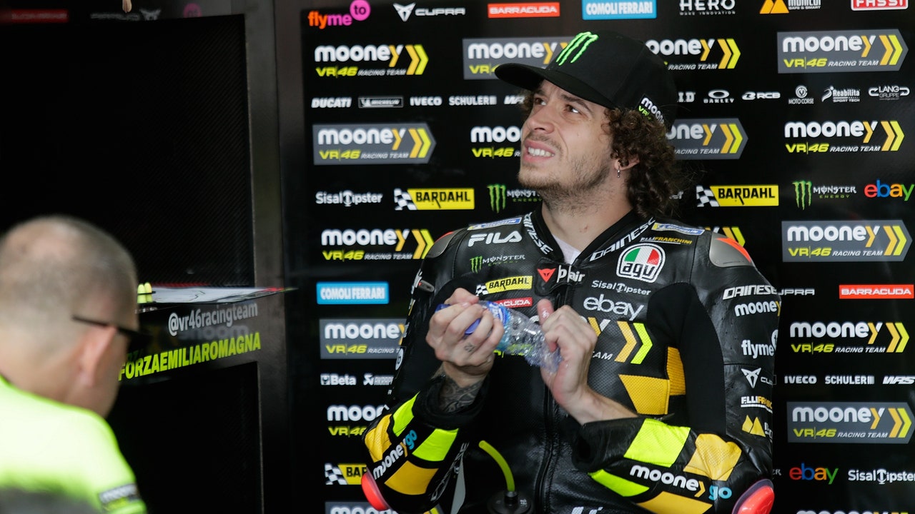 La dura sanción a Bezzecchi por tirar a Marc Márquez