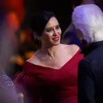 Isabel Díaz Ayuso con vestido rojo en Nueva York.