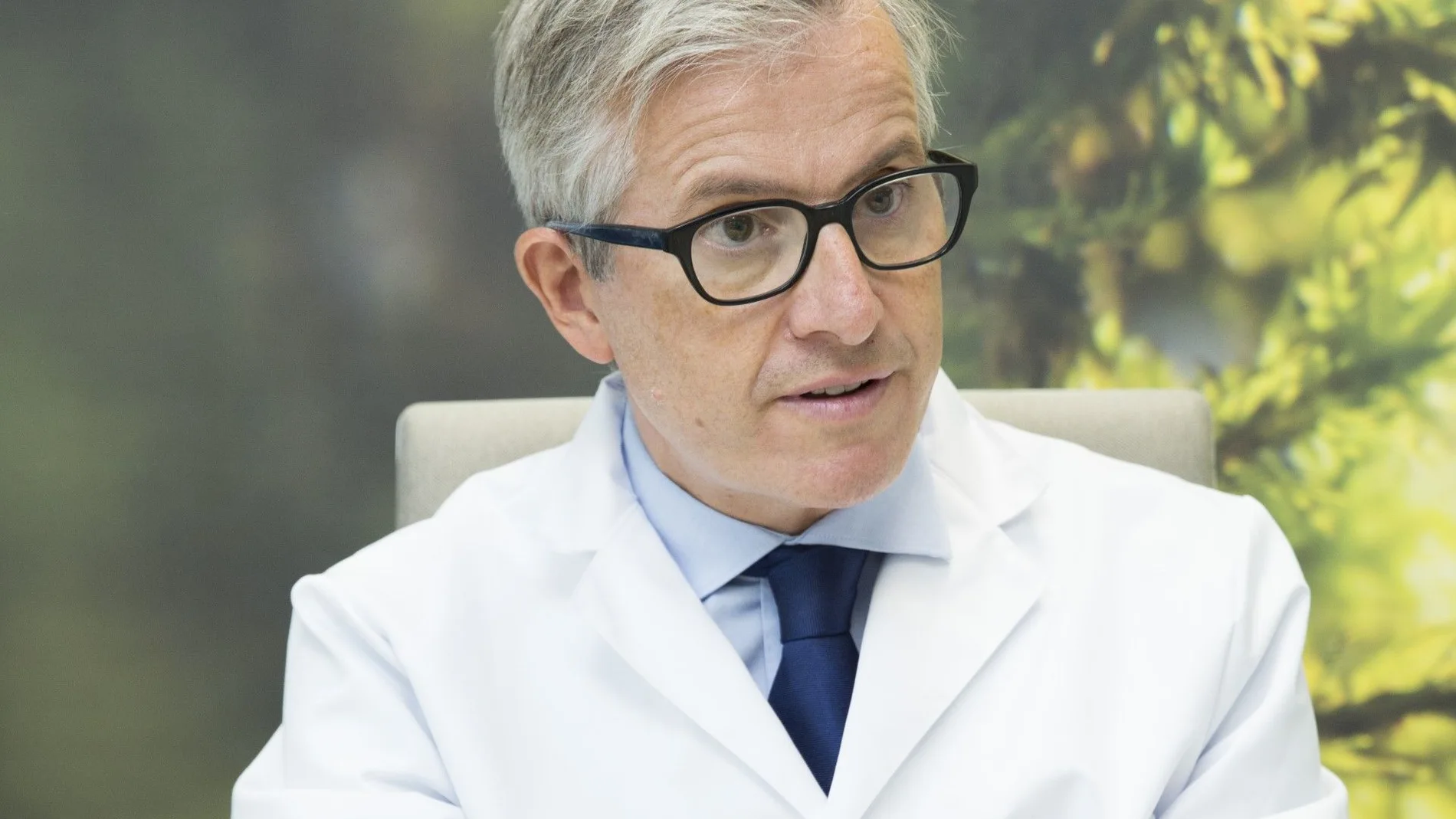 El doctor Manuel Leyes, jefe de Servicio de Traumatología y Cirugía Ortopédica de Olympia Quirónsalud, en Madrid