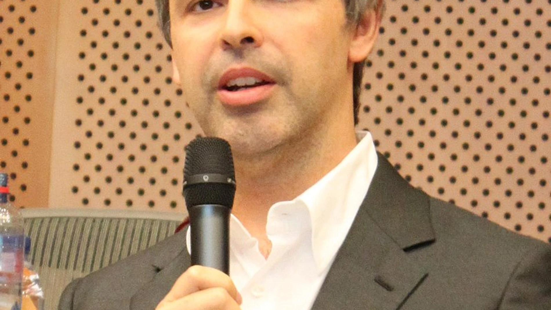 Larry Page continúa dejando su huella en Internet.