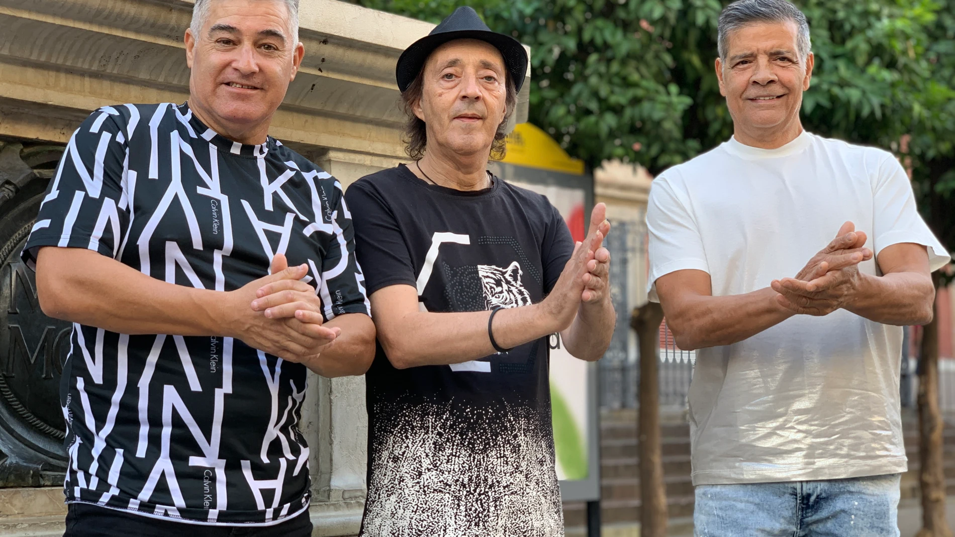 oaquín González (i), José Luis Barrero (c), componentes de Sombra y Luz, y José Salazar ‘el taíno’ (d), excomponente de Los Chunguitos