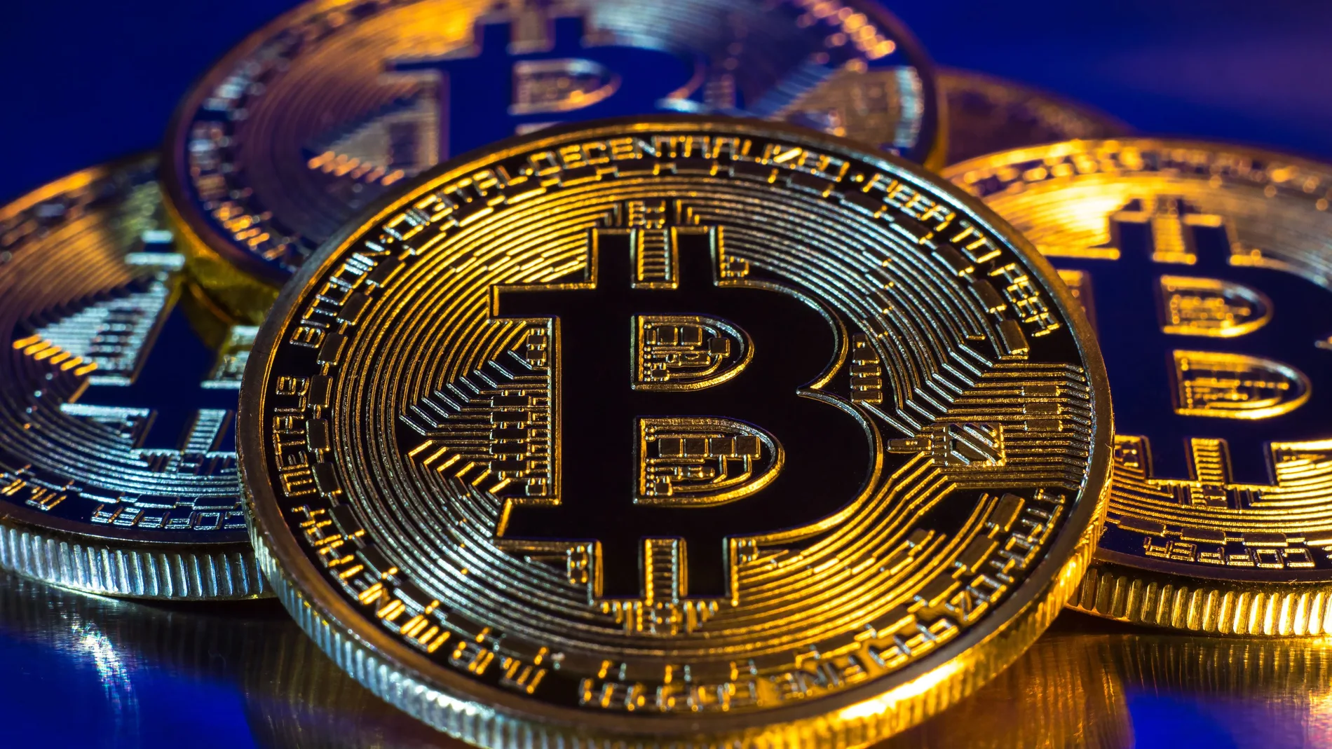 Ejemplares de criptomonedas