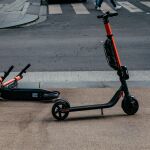 Barcelona mantiene la prohibición de patinetes eléctricos en el transporte público