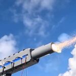 Japón prueba con éxito un cañón electromagnético que dispara proyectiles a velocidad Mach 7.