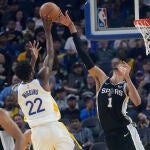 Wembanyama coloca un tapón al "warrior" Wiggins