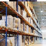 Amazon revoluciona sus almacenes: el robot que colabora con los empleados