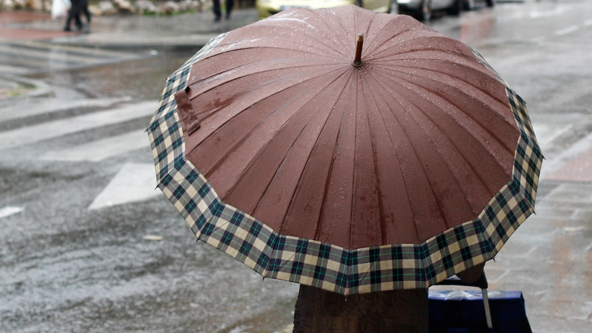 La lluvia puede superar los 15 litros por metro cuadrado en una hora.