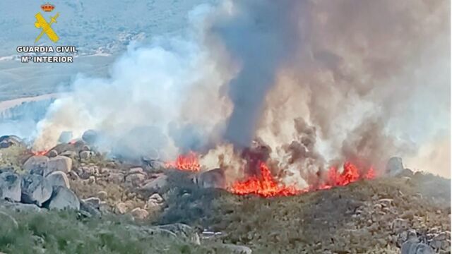 Un momento del incendio