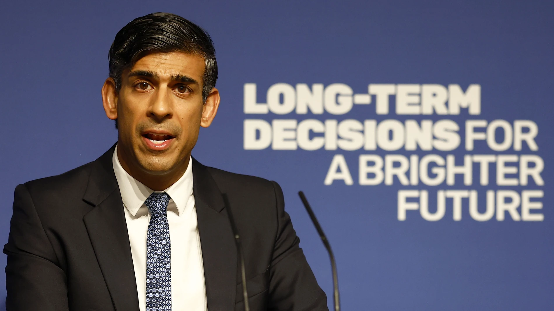 26 October 2023, United Kingdom, London: British Prime Minister Rishi Sunak delivers a speech setting out how he will address the dangers presented by artificial intelligence while harnessing its benefits at the Royal Society, Carlton House Terrace. Photo: Peter Nicholls/PA Wire/dpa 26/10/2023 ONLY FOR USE IN SPAIN