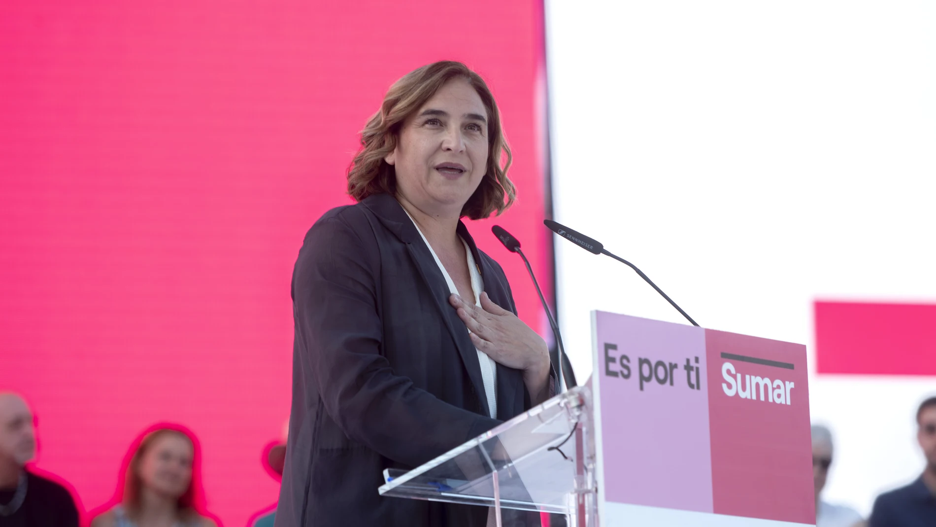 Colau dice que no será ministra pese a la insistencia de su espacio político