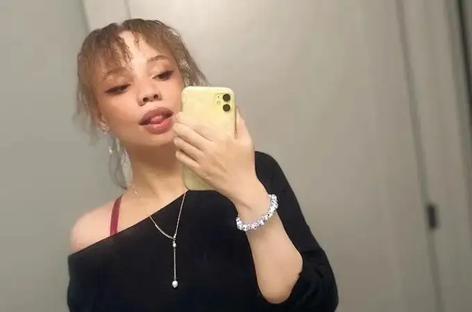 Una Spielberg porn star Una Spielberg porn star