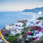 El popular destino turístico de Santorini se encuentra en el cráter de un enorme volcán submarino
