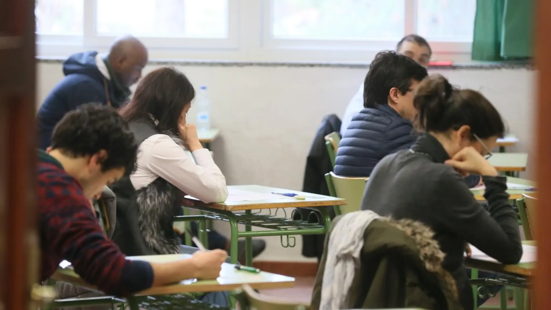 Este sábado comienzan las oposiciones a maestro en Castilla-La Mancha: Más de 10.000 aspirantes para las 1.133 plazas