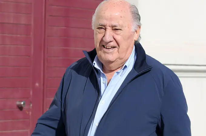 Amancio Ortega vuelve a romper récords: 3.100 millones en dividendos y compras millonarias de edificios para Amazon y Sabadell Amancio Ortega vuelve a romper récords: 3.100 millones en dividendos y compras millonarias de edificios para Amazon y Sabadell