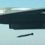 Estados Unidos anuncia una nueva bomba nuclear de gravedad más destructiva que la B61-12.