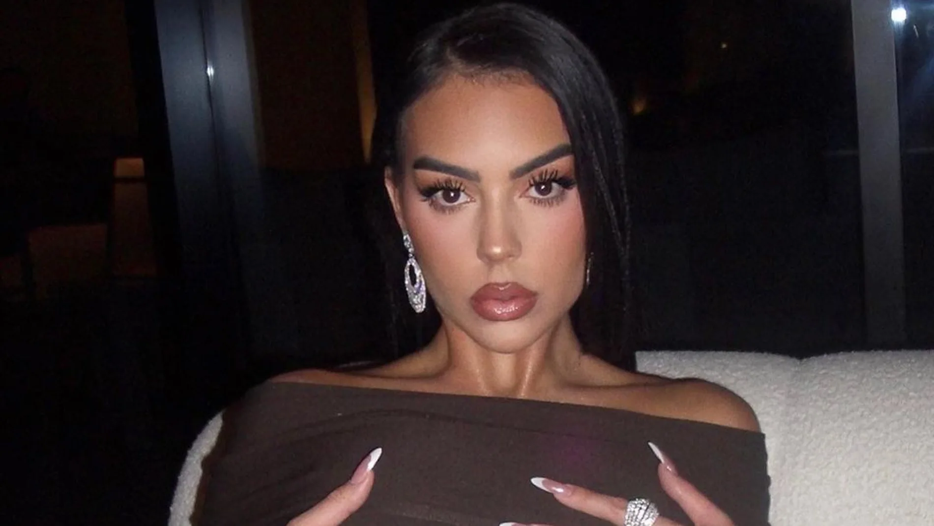 Georgina Rodríguez con look de lo más tendencia.