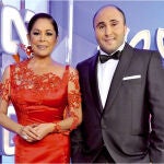 Isabel Pantoja y su hijo, Kiko Rivera, dando las Campanadas en Telecinco en 2011