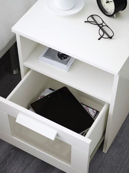 Rebajas de Ikea: mesilla de noche Brimnes