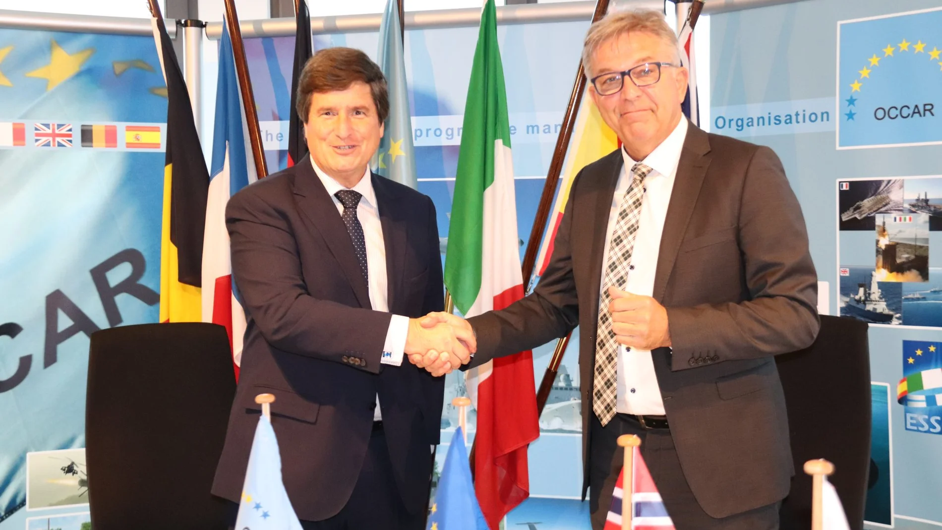Un momento de la firma de SMS con OCCAR