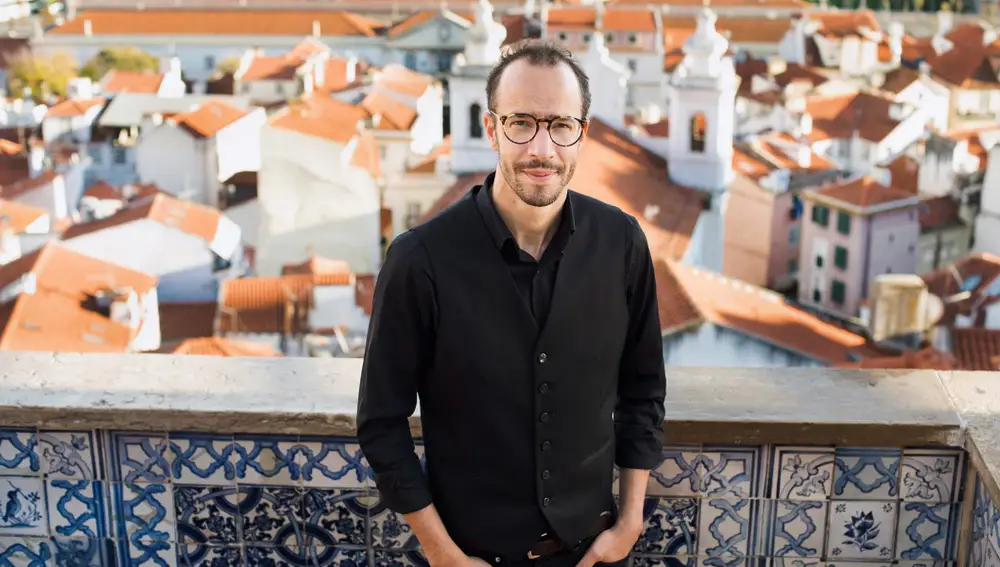 El músico portugués Julio Resende