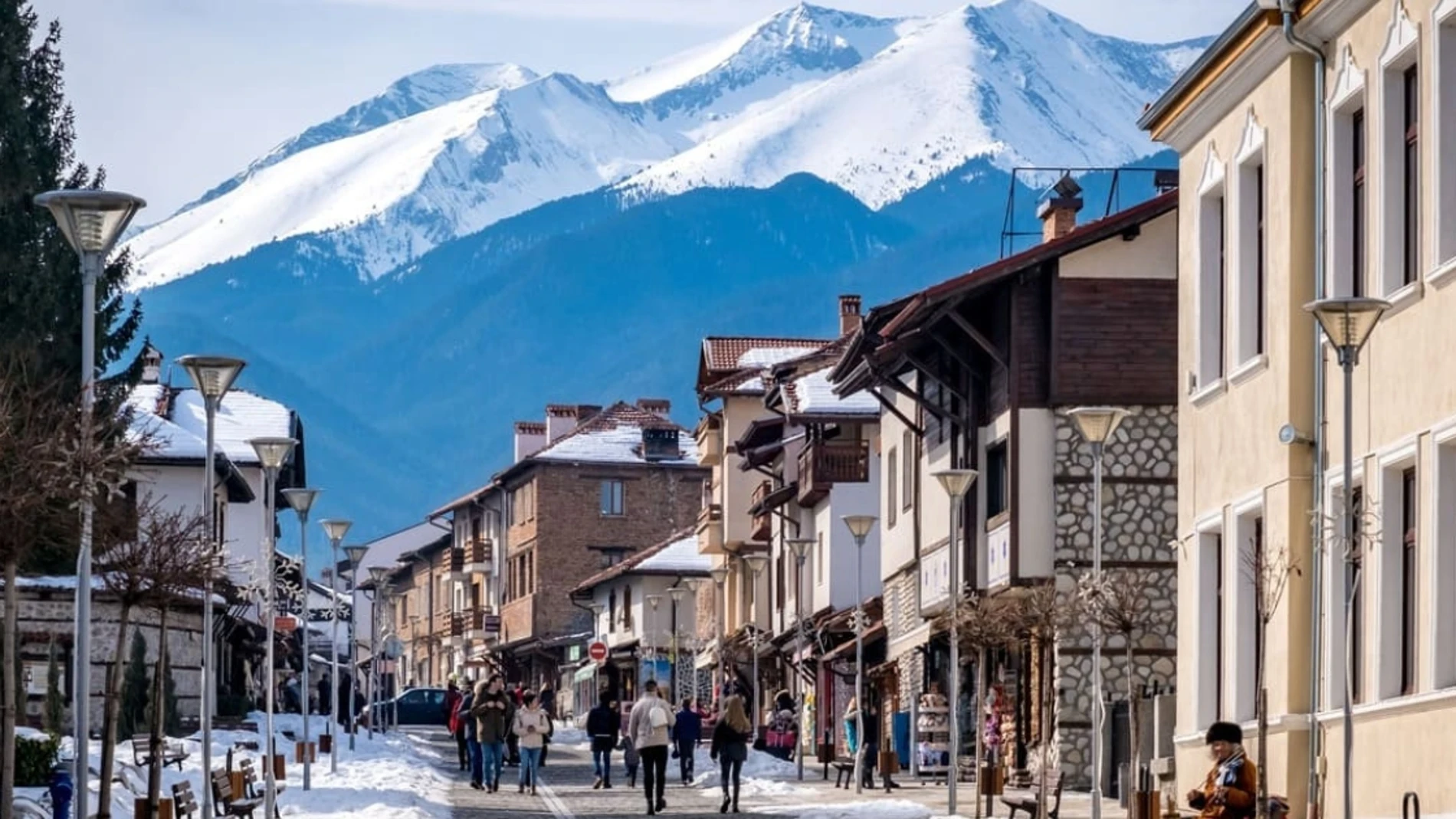 Calle del pueblo Bansko en Bulgaria