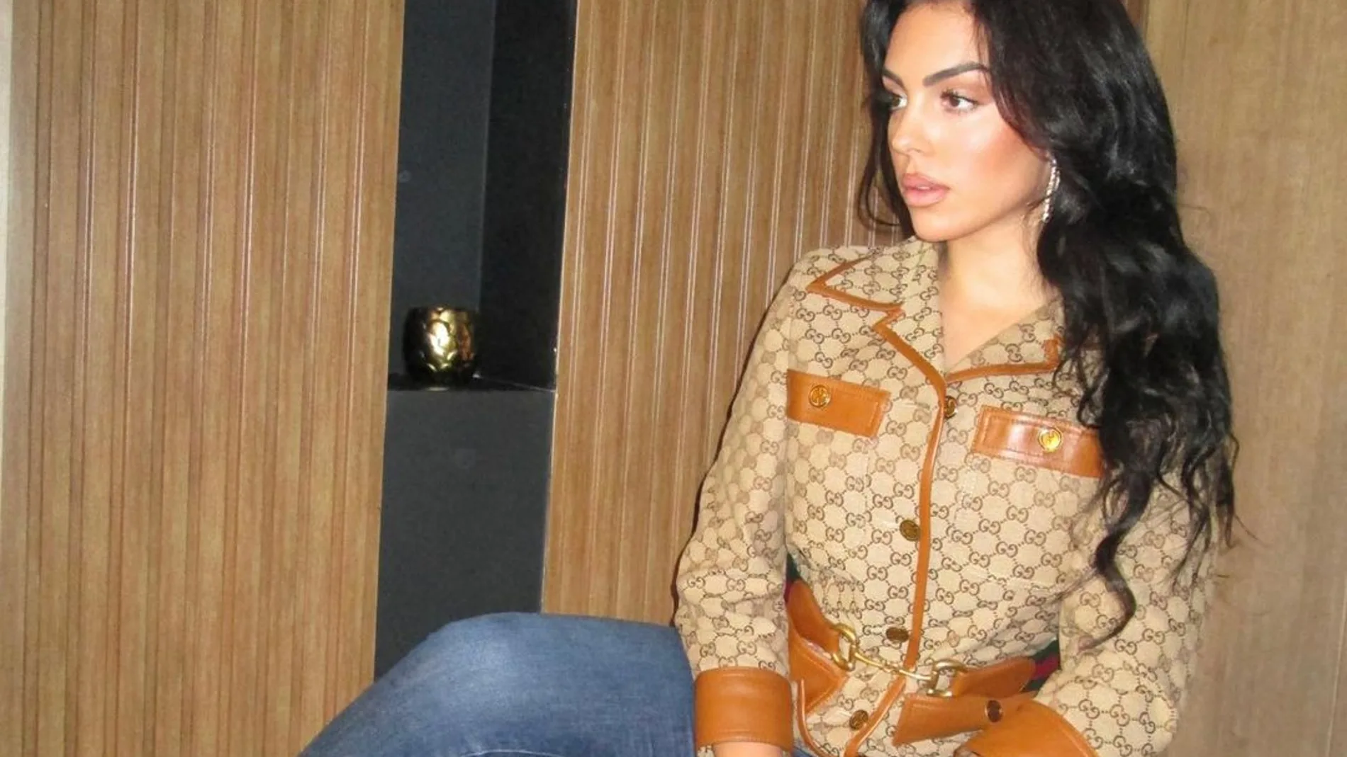 Georgina Rodríguez con mocasines.