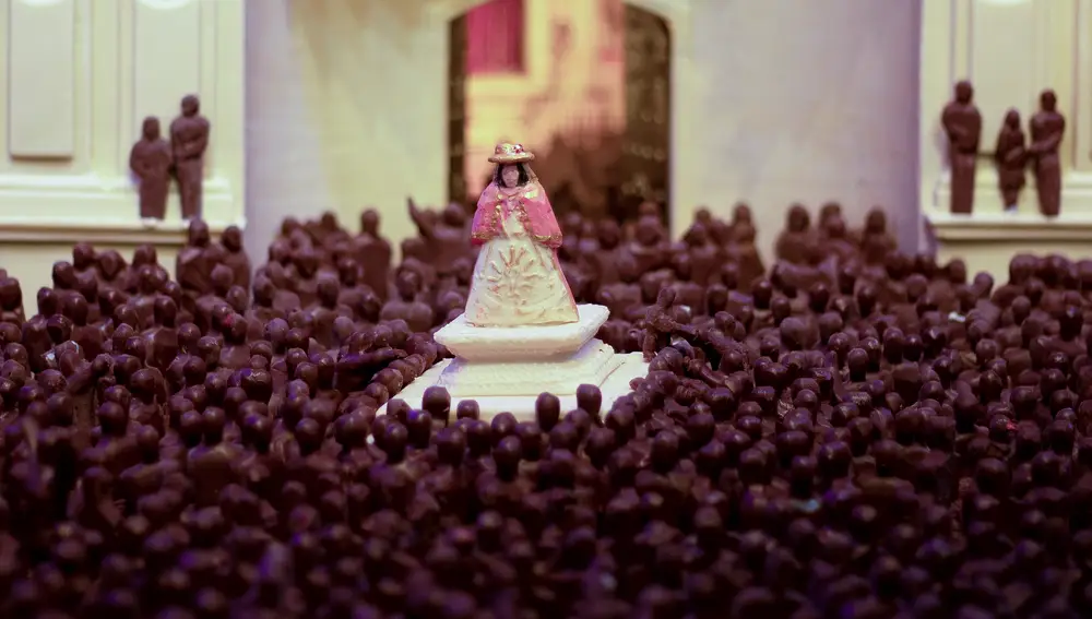 Estepa recrea El Rocío en chocolate